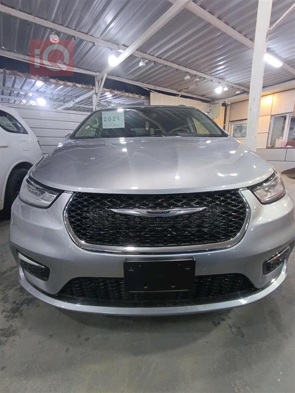 Chrysler for sale in Iraq